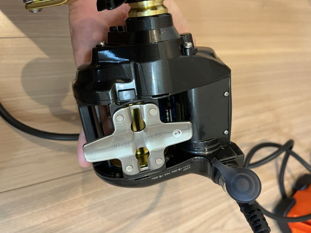 極美品 ダイワ レオブリッツS500J 電動リール 落とし込み イカ釣り