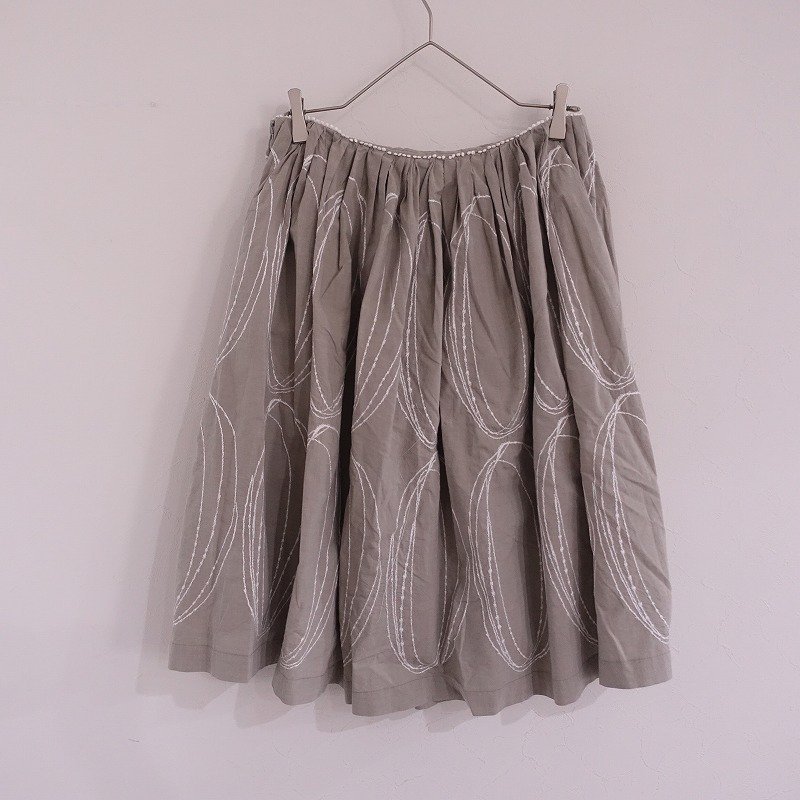 ミナペルホネン mina perhonen *light hole コットン刺繍ギャザースカート*38フレア綿ボトムスグレー(sk1-2212-370)【92L22】 mina perhonen light forest トートバッグ dance