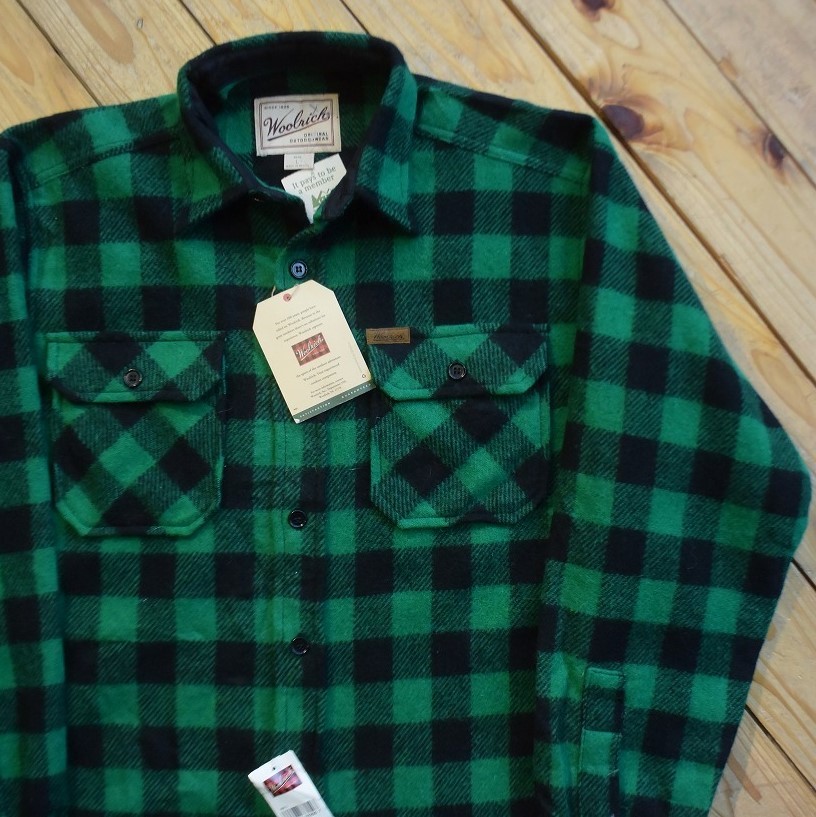 新品 デッドストック Woolrich ウールリッチ ウールシャツ Lサイズ 緑ｘ黒 バッファローチェック REI タグ付き 未使用品 古着 T1745