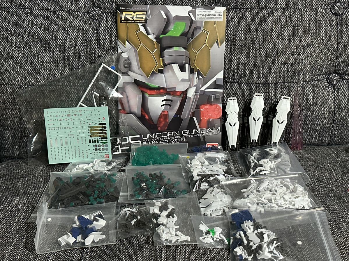 RG 1/144 フルアーマーユニコーンガンダム 完成品 ガンプラ ガンダムUC 