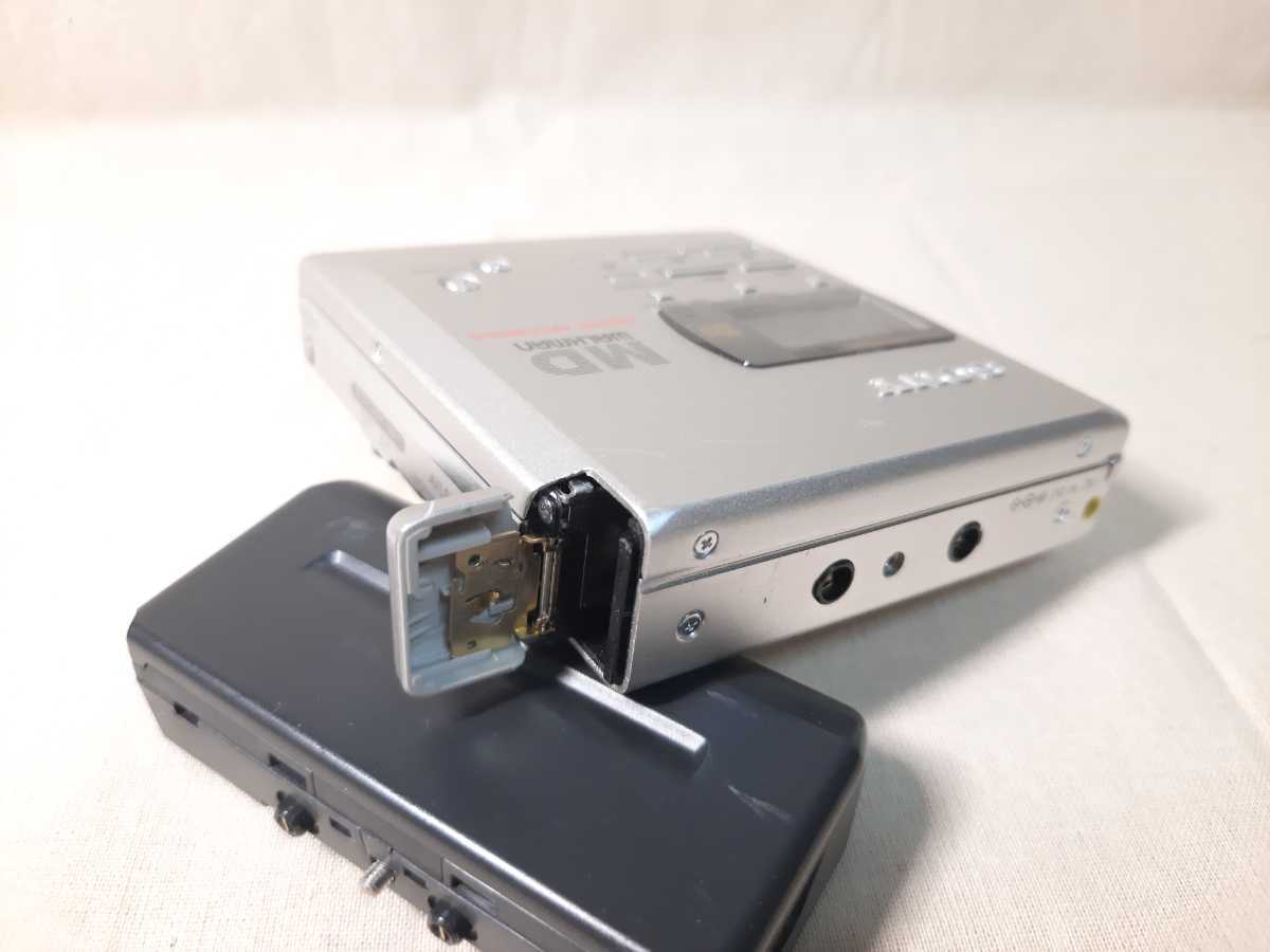 動作品（中古品）SONY MINIDISK MZ-R55 MD ウォークマン ポータブル
