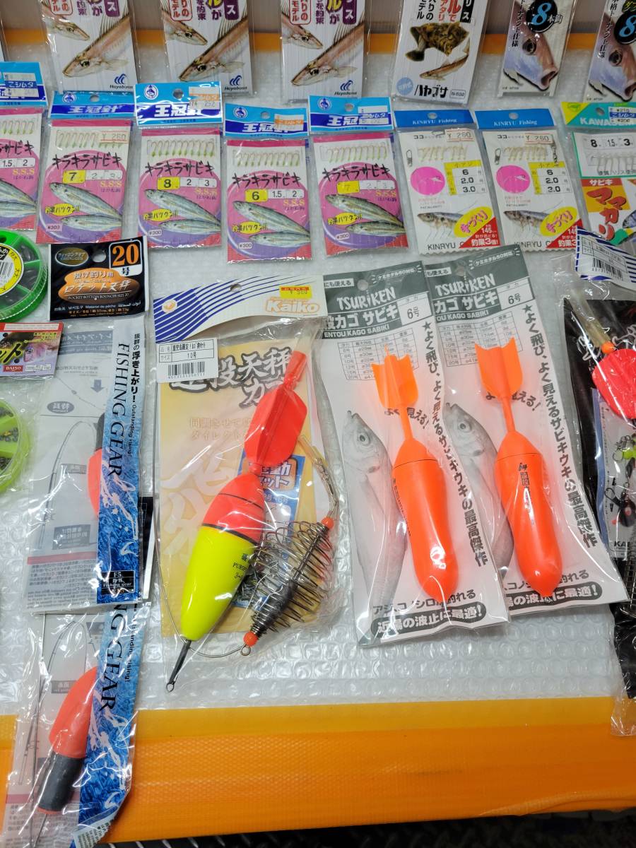未使用品有り！ 釣り具 まとめ Δ7597VΔ 現状品 ウキ 釣り針 錘 針はずし テグス ハリス 仕掛け 天秤 趣味 魚釣り 海釣り 大量 ストック