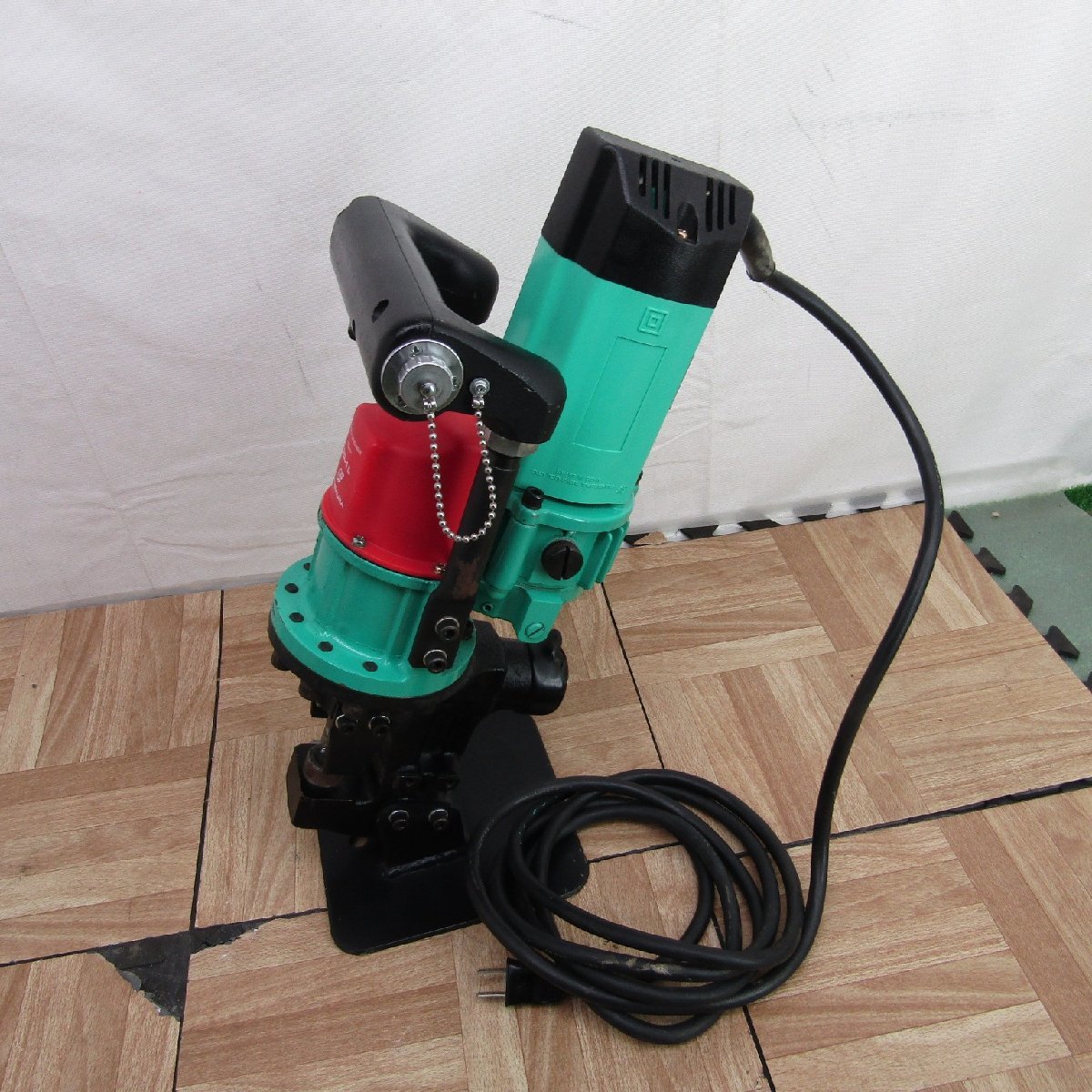 中古Bランク】亀倉 電動油圧パンチャー PP-1L