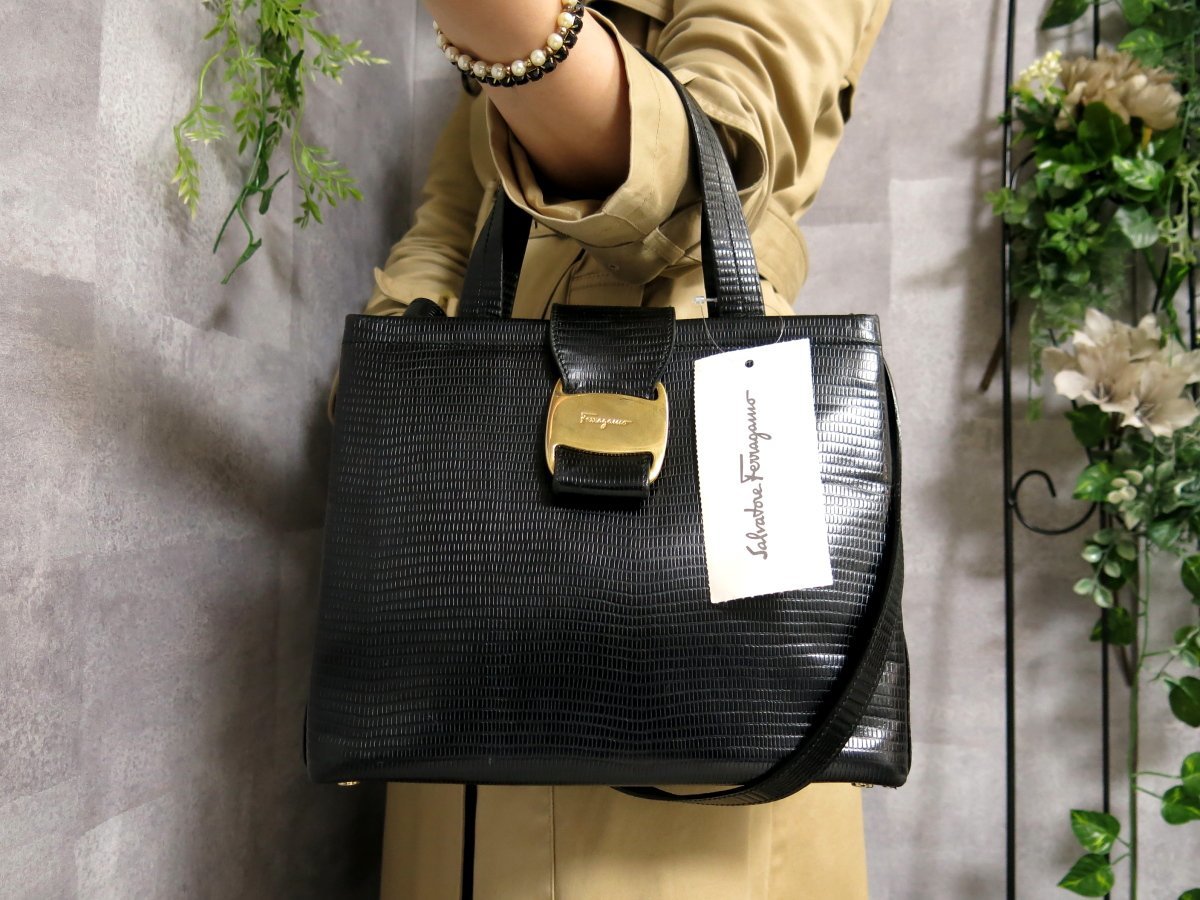Salvatore Ferragamo ヴァラ パンプス レザー 型押しリザード ○超美品○Salvatore Ferragamo フェラガモ○ヴァラ○リザード 型押し