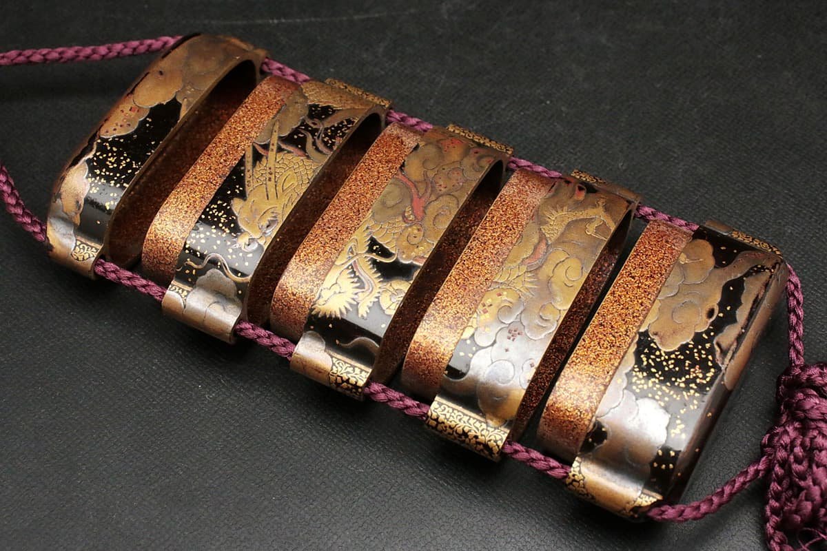 黒漆塗 雲龍金蒔絵印籠 Yahoo!オークション 内金梨地 時代蒔絵 EH311
