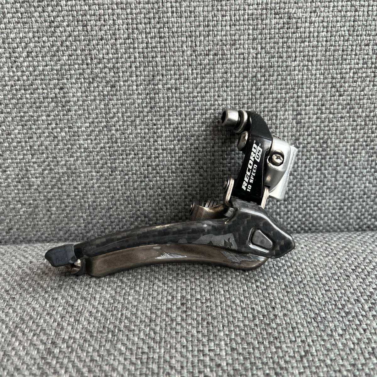 【千円スタート】 Campagnolo カンパニョーロ RECORD レコード カーボン フロントディレイラー 2×10速 【オタカラ市】