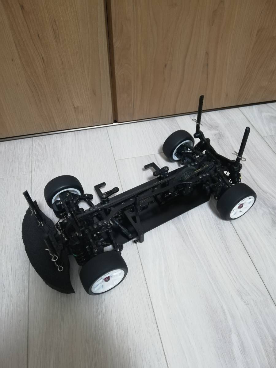 3RACING M4 4WD Mシャーシ、ピックアップトラックボディー 中古品