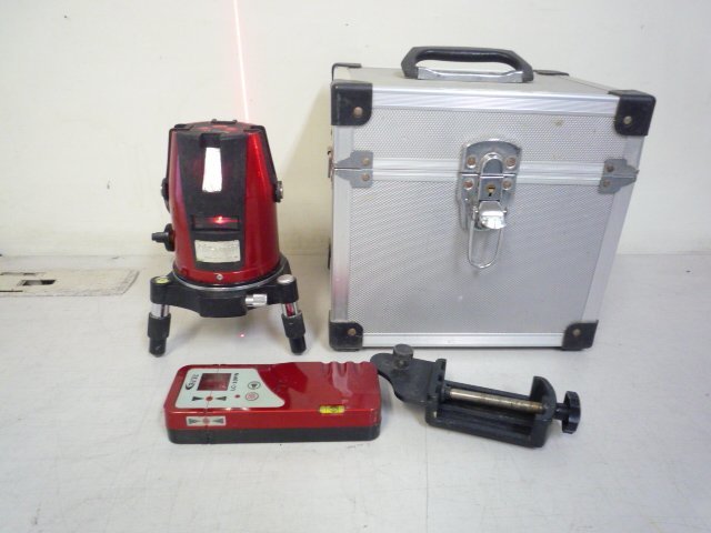 業界初》クロス位置はそのままに縦ラインの微動が可能！テクノ販売