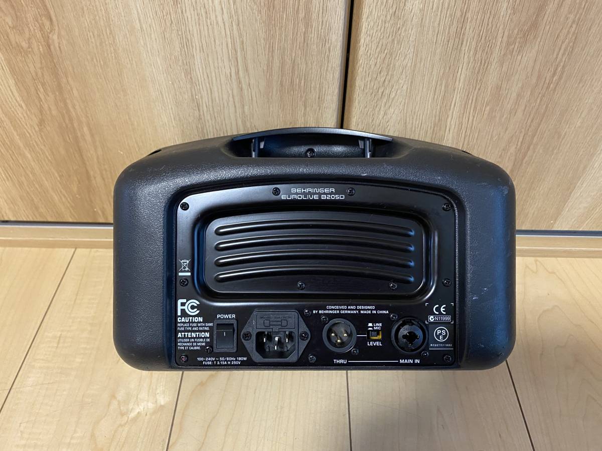 BEHRINGER B205D パワードスピーカー BEHRINGER B205D動作良品