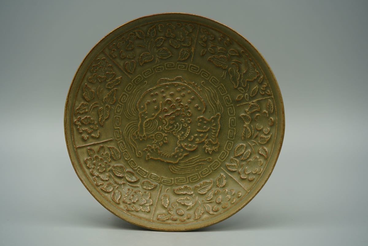 セール，低価 中国美術 古玩 龍泉窯 耀州窯 皿 盤 青磁 時代物 藏出(青磁)｜売買されたオークション情報、yahooの商品情報をアーカイブ公開 - オークファン 骨董陶磁器一般