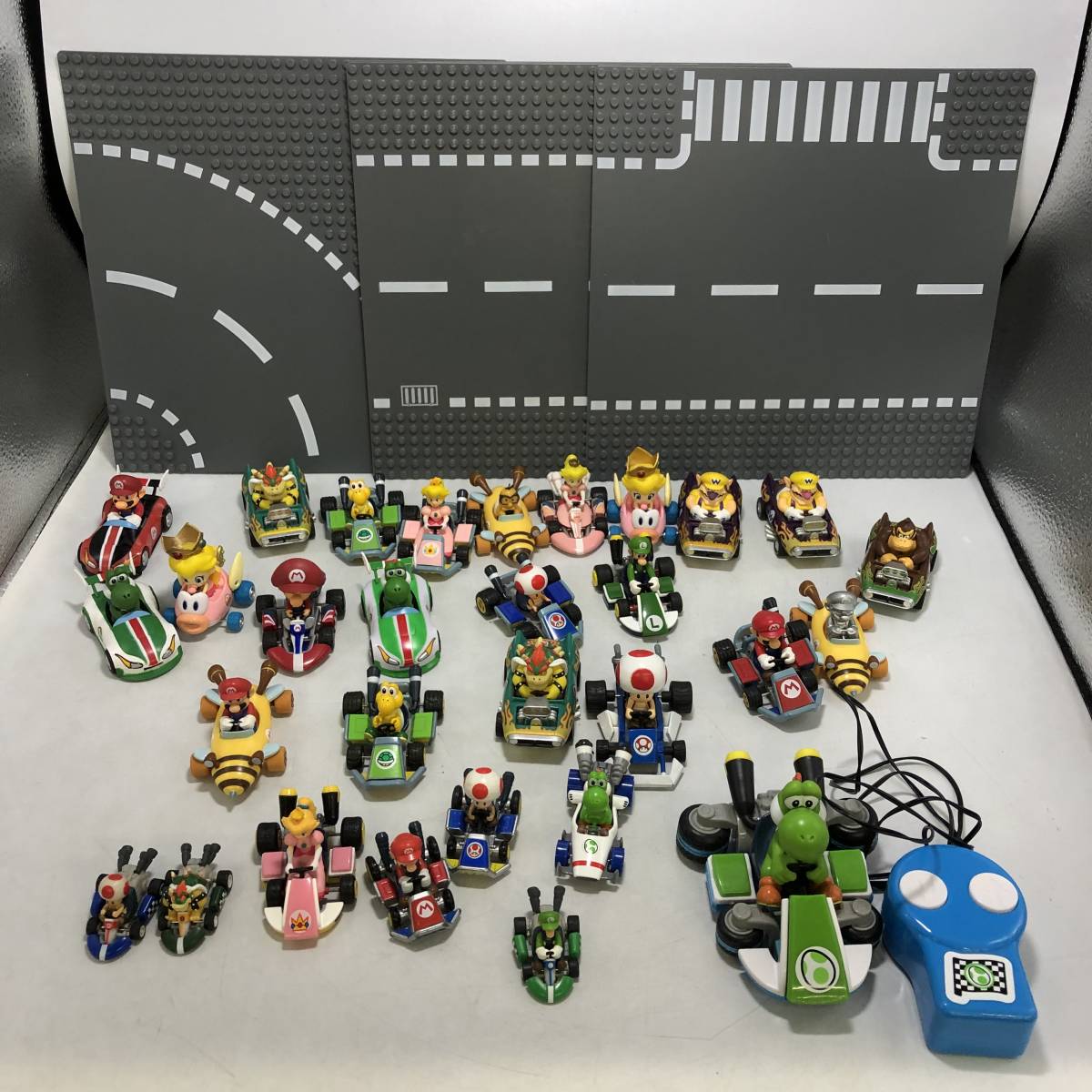 スーパーマリオ ミニカーまとめ＆レゴ レールセット／マリオ キノピオ ヨッシー ピーチ クッパ ドンキー ワリオ ジュゲム 被り有 大量