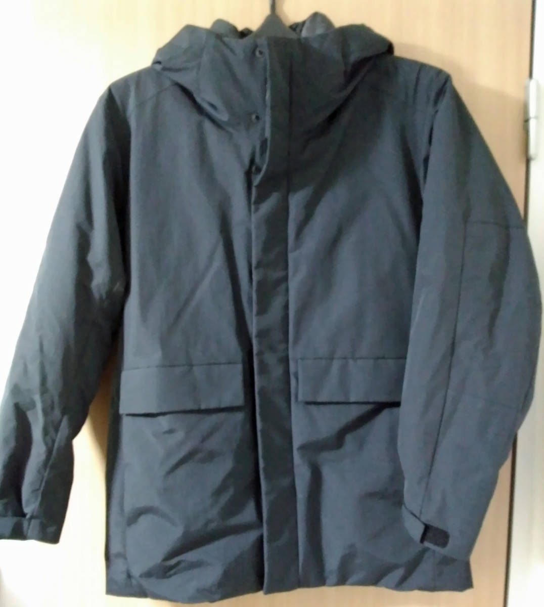 □最終出品 1/24まで□試着のみ□ユニクロ□ハイブリッドダウン 