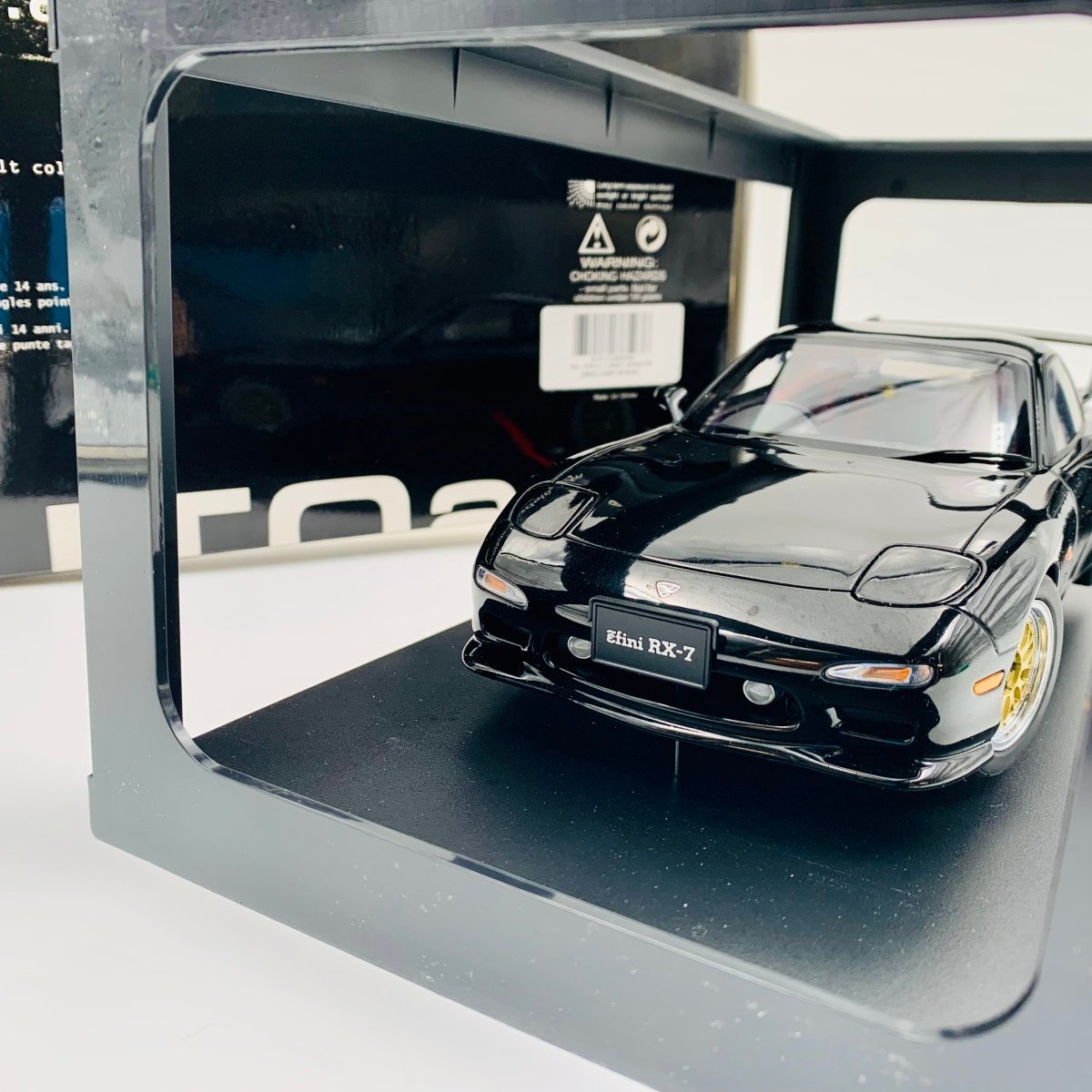 中古品 AUTOart オートアート ミレニアム 1/18 マツダ RX 7 FD