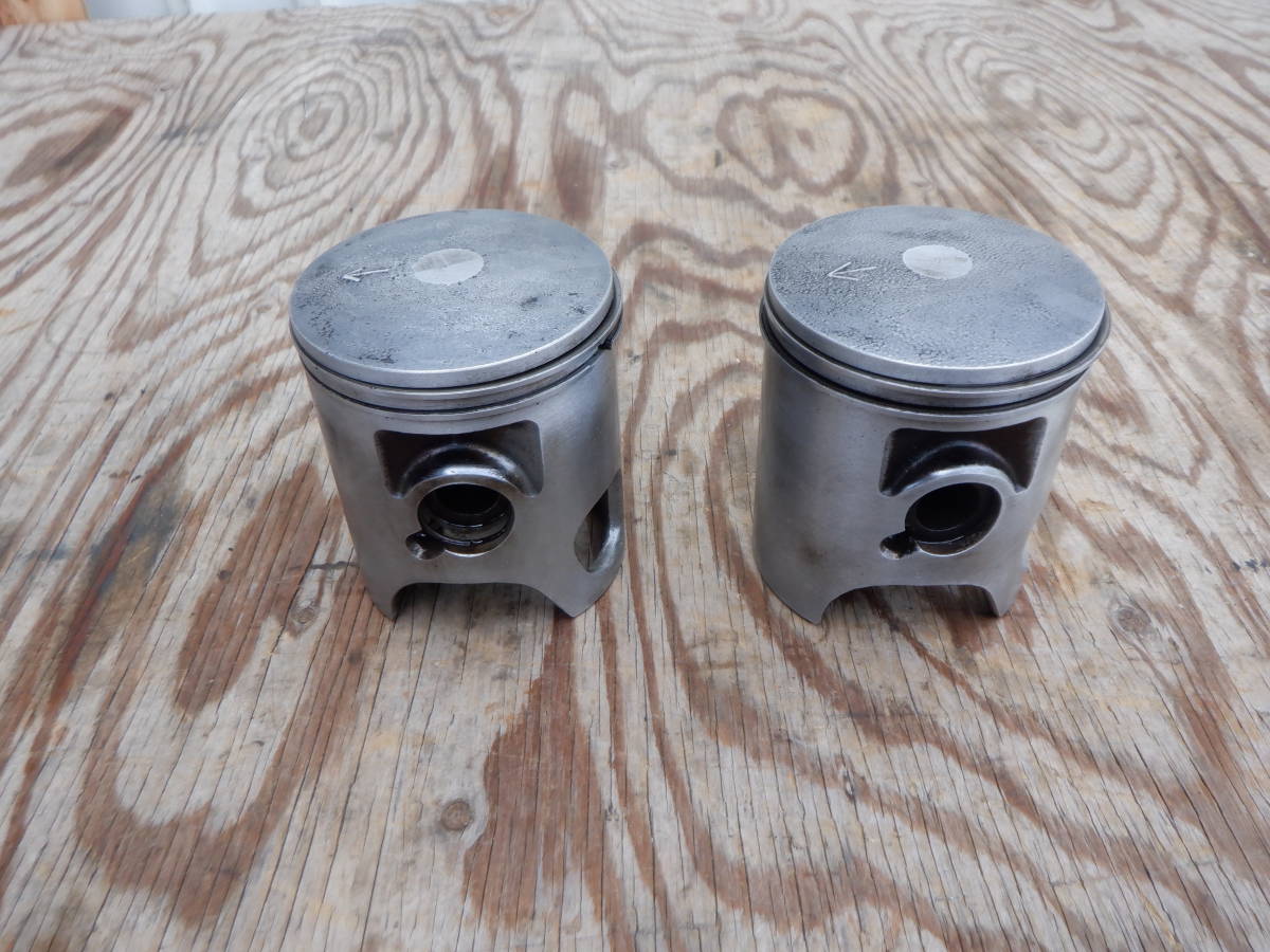 RZ250R? RZ250RR? 51L 29L ピストン2個 中古品 ピストン 51L ヤマハ