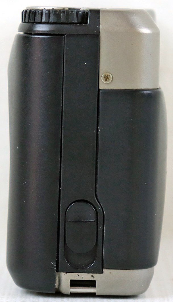 S○ジャンク品○フィルムカメラ『CONTAX(コンタックス) T2』KYOCERA