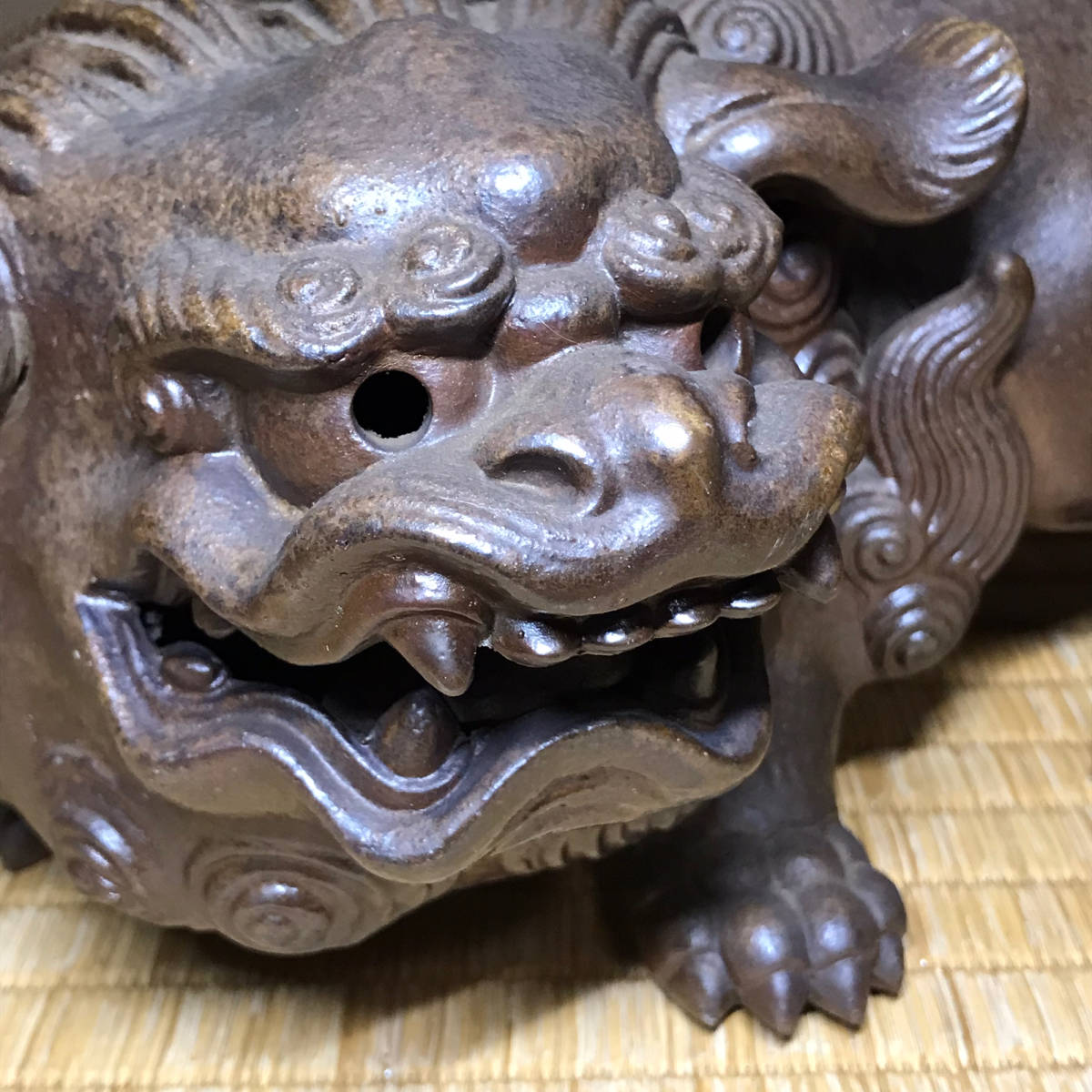 備前焼の獅子の置物と香炉 備前牡丹獅子香炉｜吉兆庵美術館