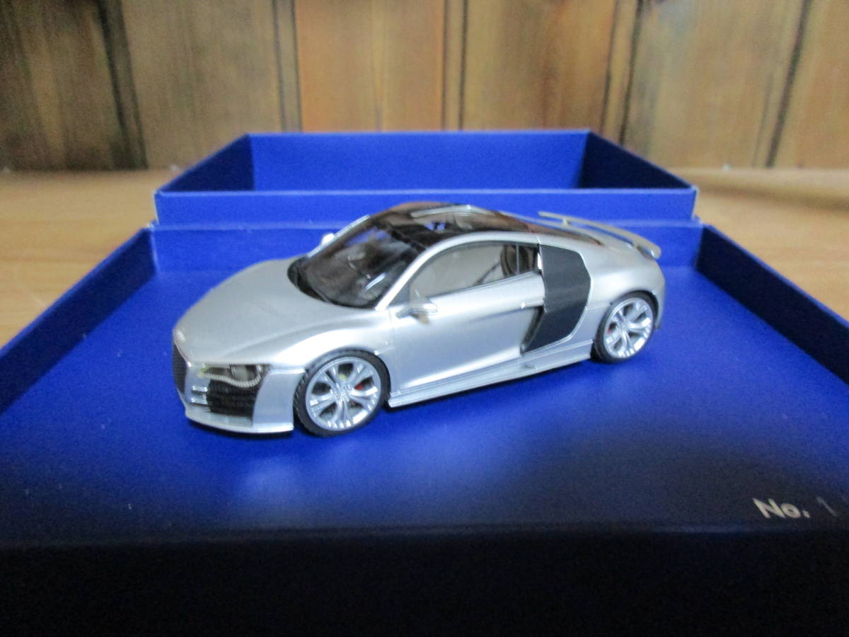 ルックスマート Look Smart 1/43 アウディ R8　V12 コンセプト　２００８デトロイト　シルバー