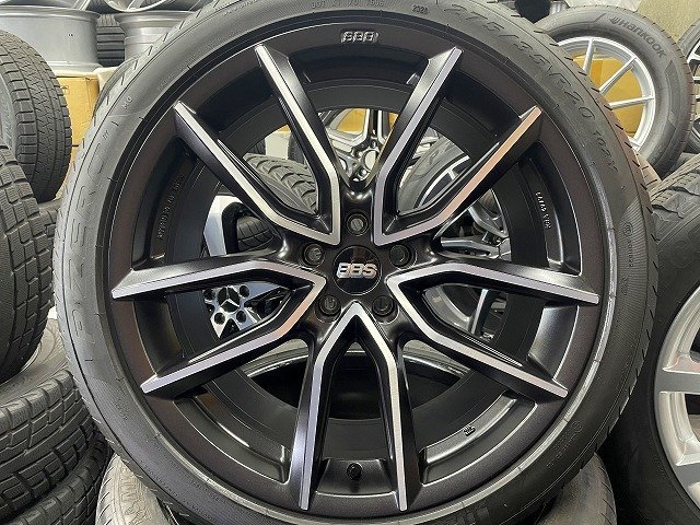 ★使用期間わずか 希少なベンツ用 Sクラス W222★BBS XA ナイトフィーバーブラック 2020年製造 ベンツ承認タイヤ ピレリ P-ZERO バリ山