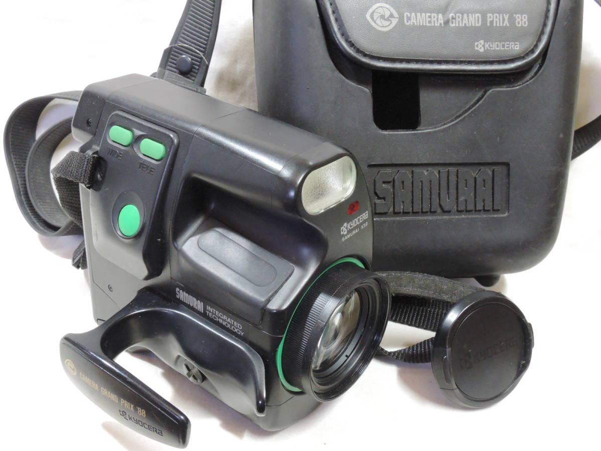 良品 動作確認済　KYOCERA　SAMURAI ×3.0　専用ケース付　緑色 良品 動作確認済 KYOCERA SAMURAI ×3.0 専用ケース付 緑色 カメラ