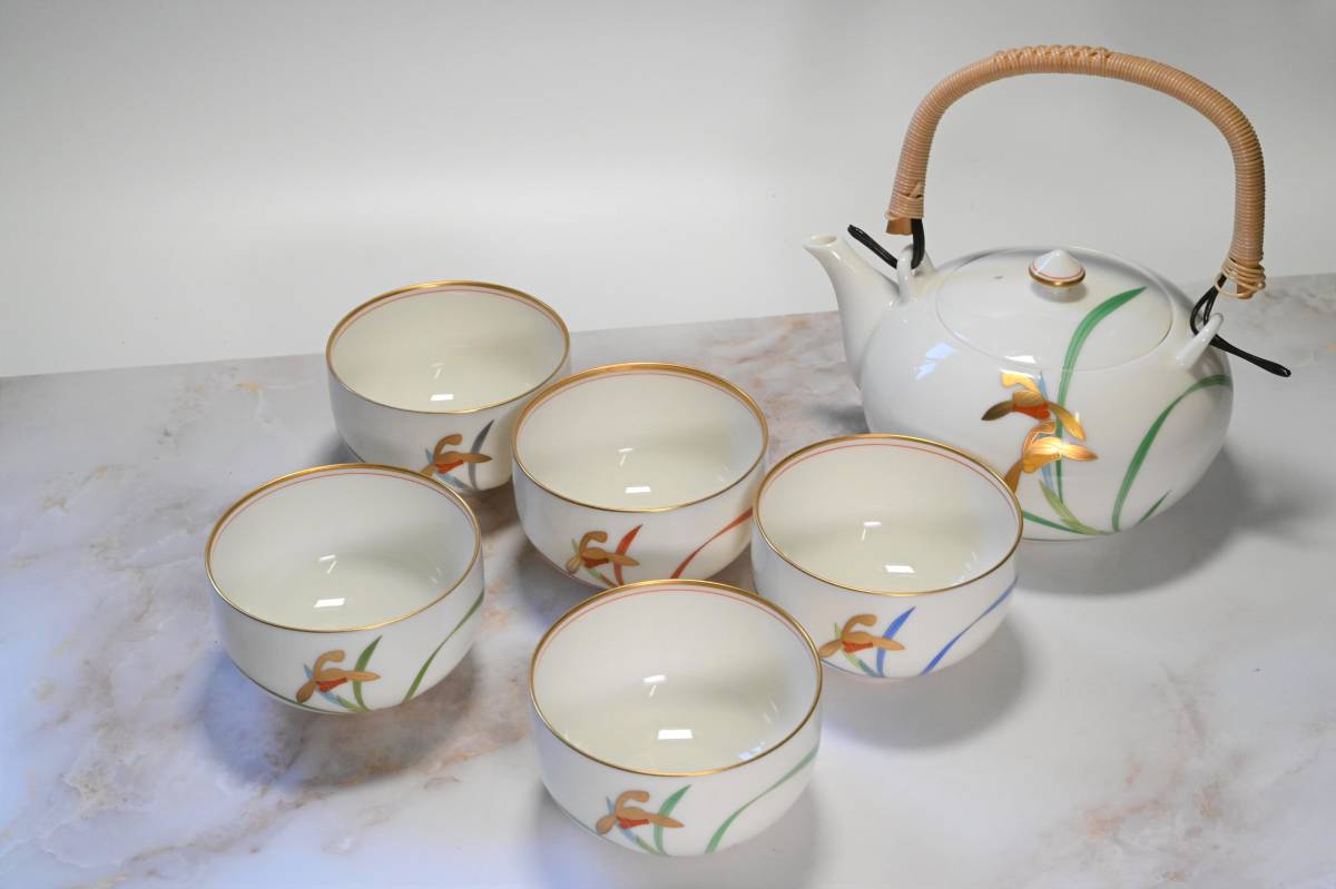 **香蘭社　茶器揃　急須・湯呑5客セット　金彩蘭柄　煎茶/汲出揃/茶器/番茶/来客用　使いやすいサイズ　