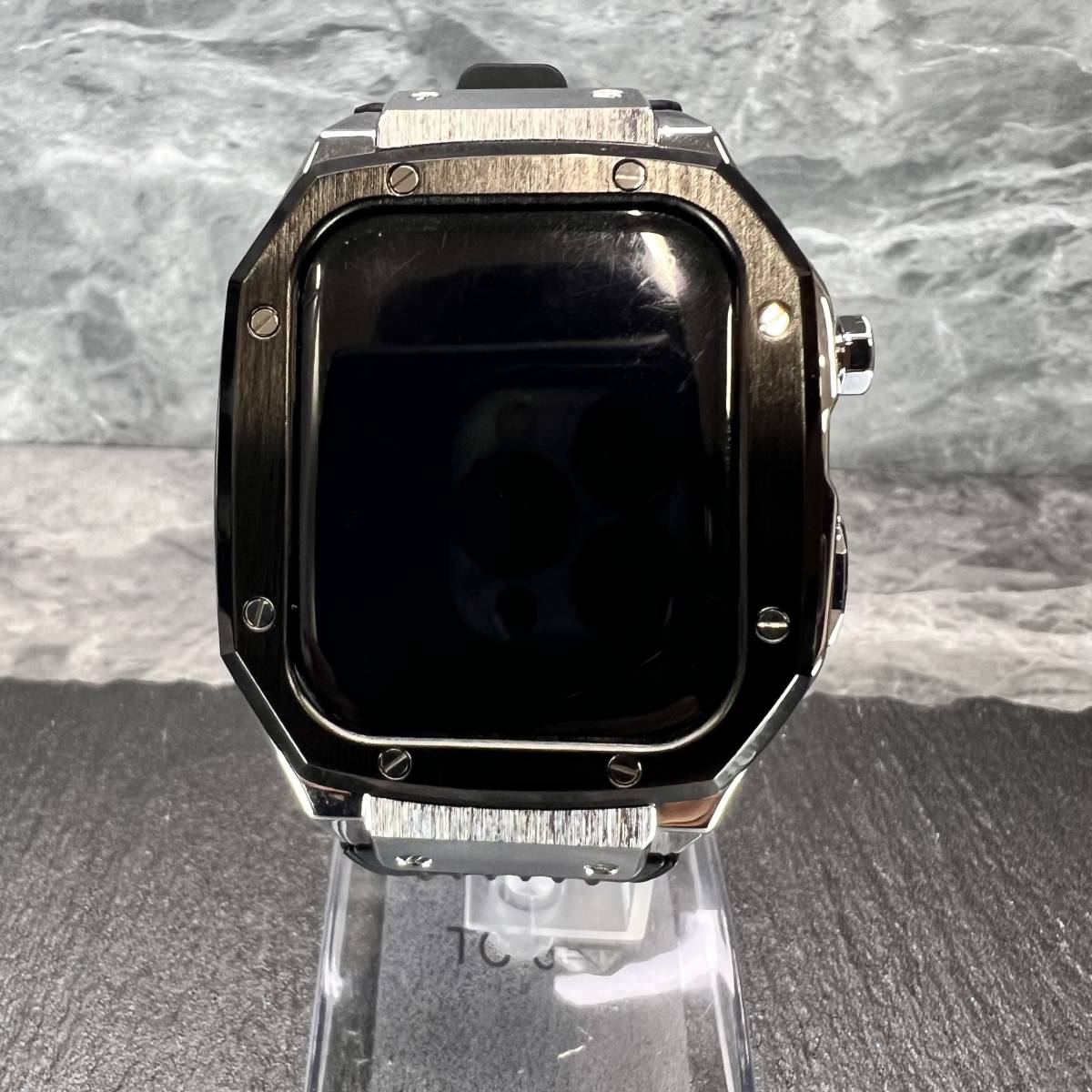 最高級Apple Watch カバー　44mm 45mm　ゴールデンコンセプト好きに　ステンレスケース　BLACK×SILVER