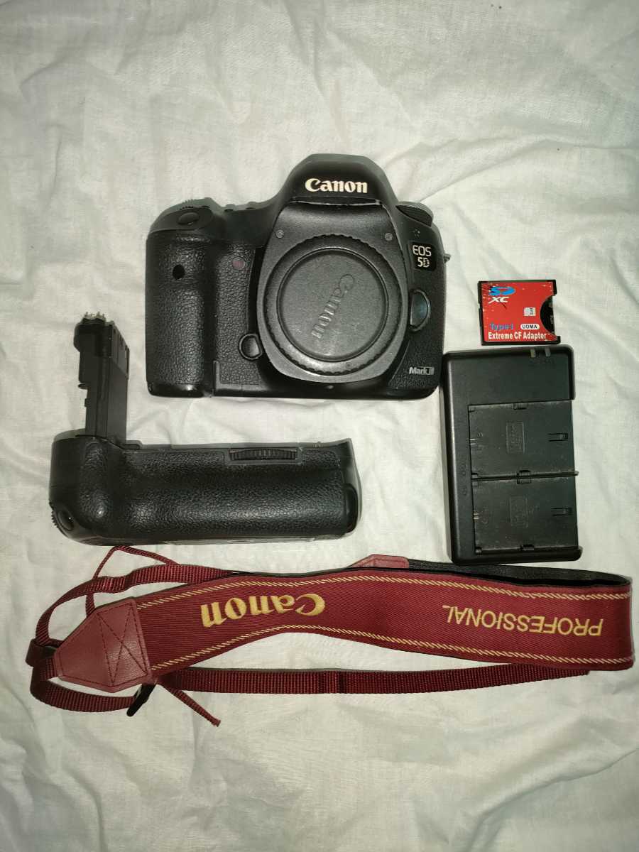 Canon EOS 5D Mark III ボディ＋バッテリーグリップ BG-E11セット EOS 