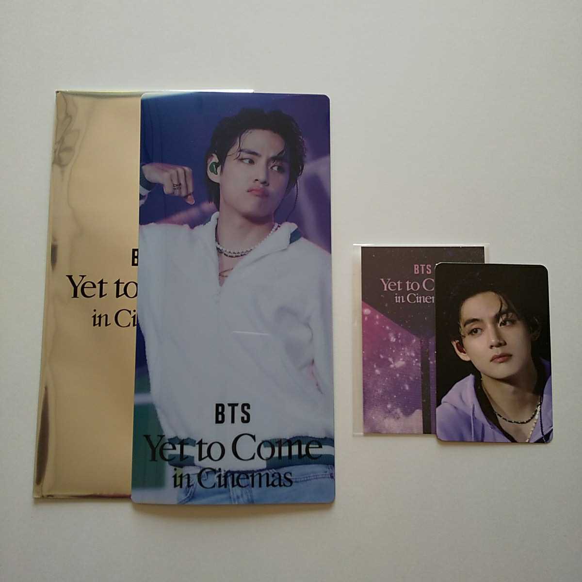 BTS Yet to Come in Cinemas 前売り特典チケットホルダー　V　テテ＋入場者特典トレカ　V　テテ