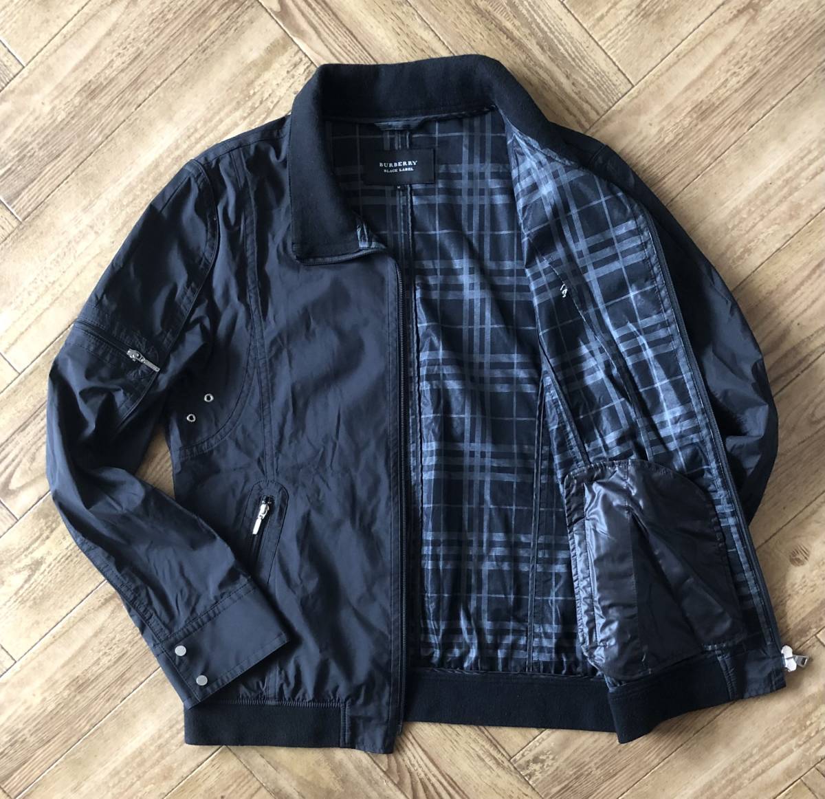 B03『バーバリーブラックレーベル BURBERRY BLACK LABEL』ナイロン 