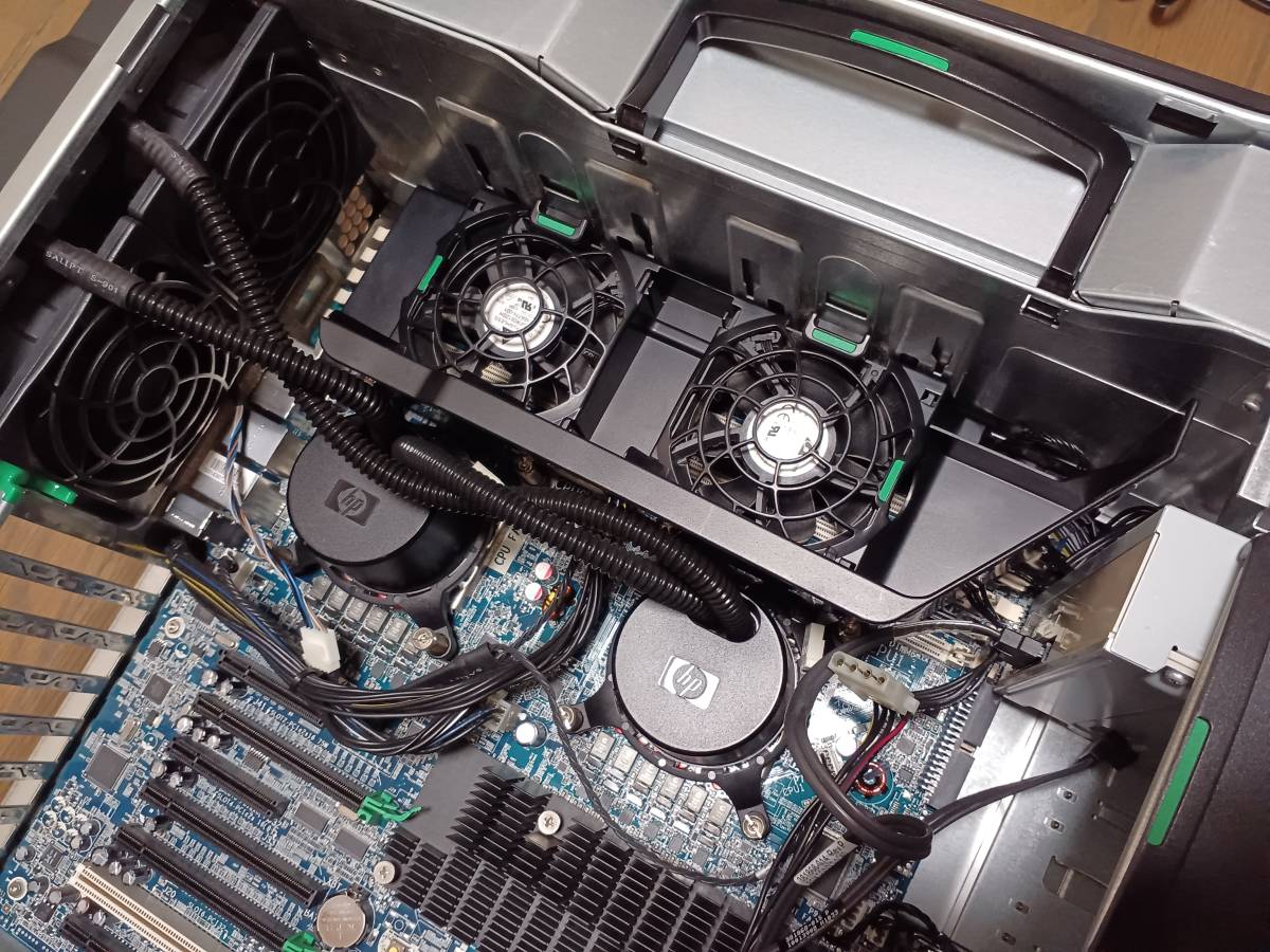 ジャンク Z800 Workstation FF825AV HP Xeon Processor 2.66GHz