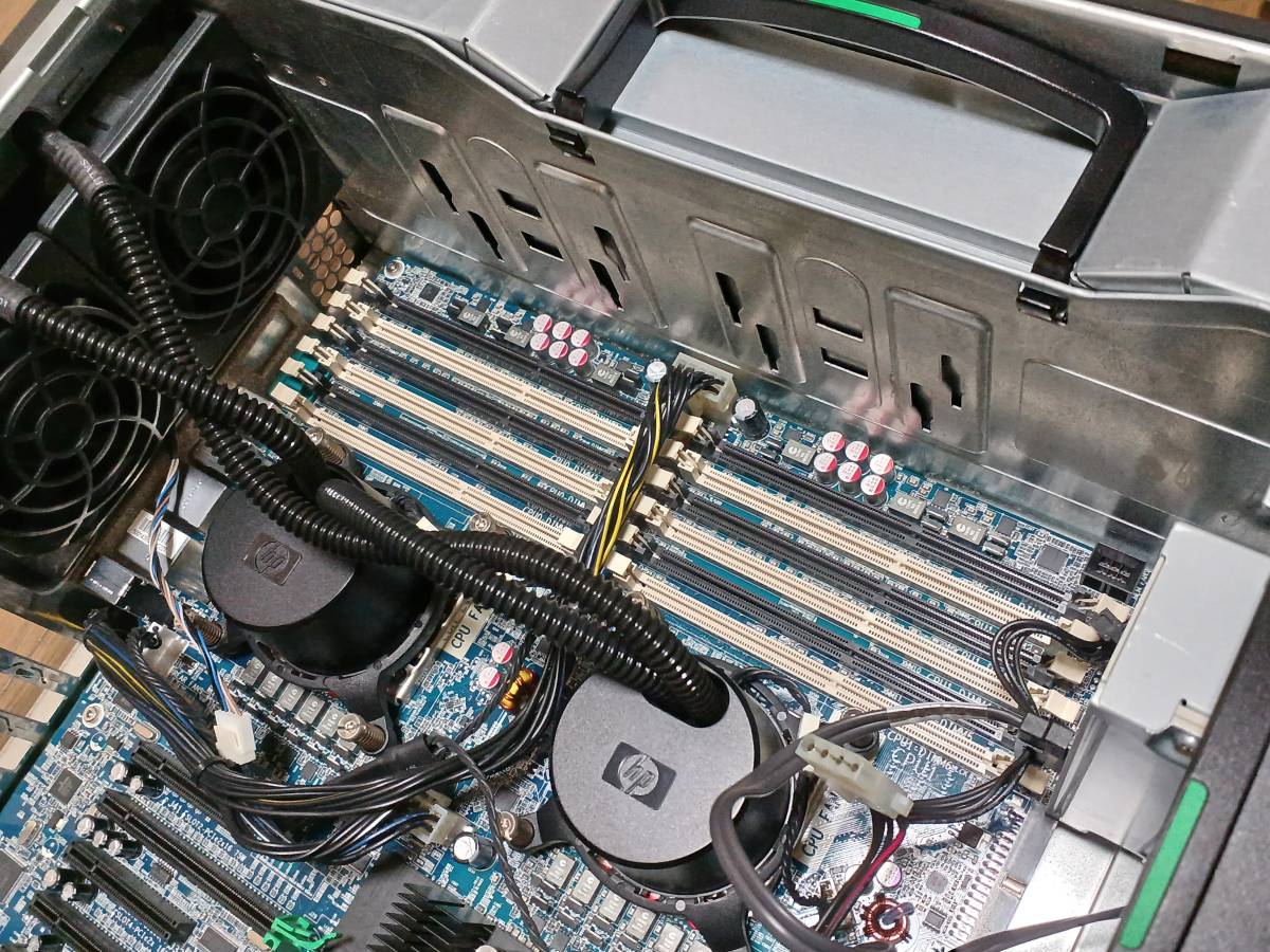 ジャンク Z800 Workstation FF825AV HP Xeon Processor 2.66GHz
