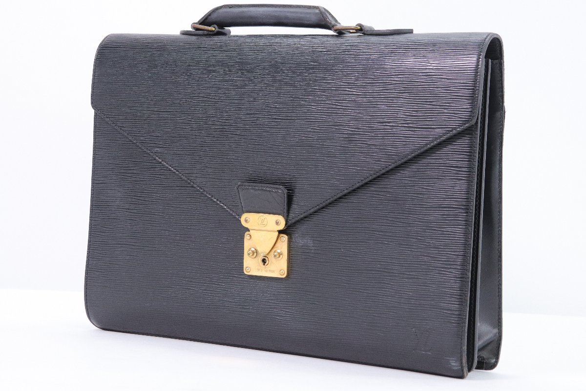 LOUIS VUITTON ルイヴィトン エピ セルヴィエット アンバサダー