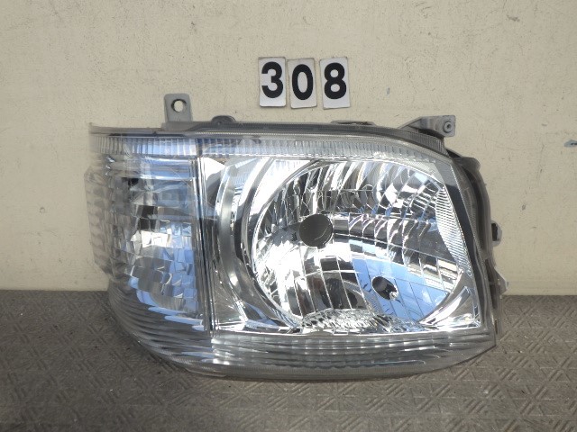 100%新品，大得価 200 ハイエース 3型 純正 右 ヘッドライト ハロゲン KOITO 26-126 印字55(ヘッドライト)｜売買されたオークション情報、yahooの商品情報をアーカイブ公開 - オークファン トヨタ用