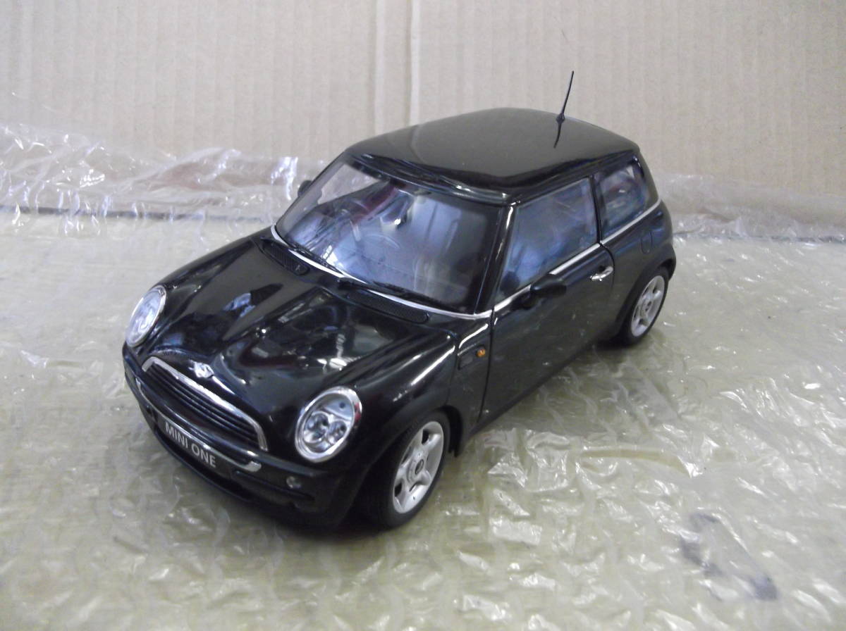 【お買い得，本物保証】 京商 1/18 BMW ミニ クーパー Kyosho Mini Cooper 黒 ブラック 現状渡し品 同梱不可(乗用車)｜売買されたオークション情報、yahooの商品情報をアーカイブ公開 - オークファン 乗用車