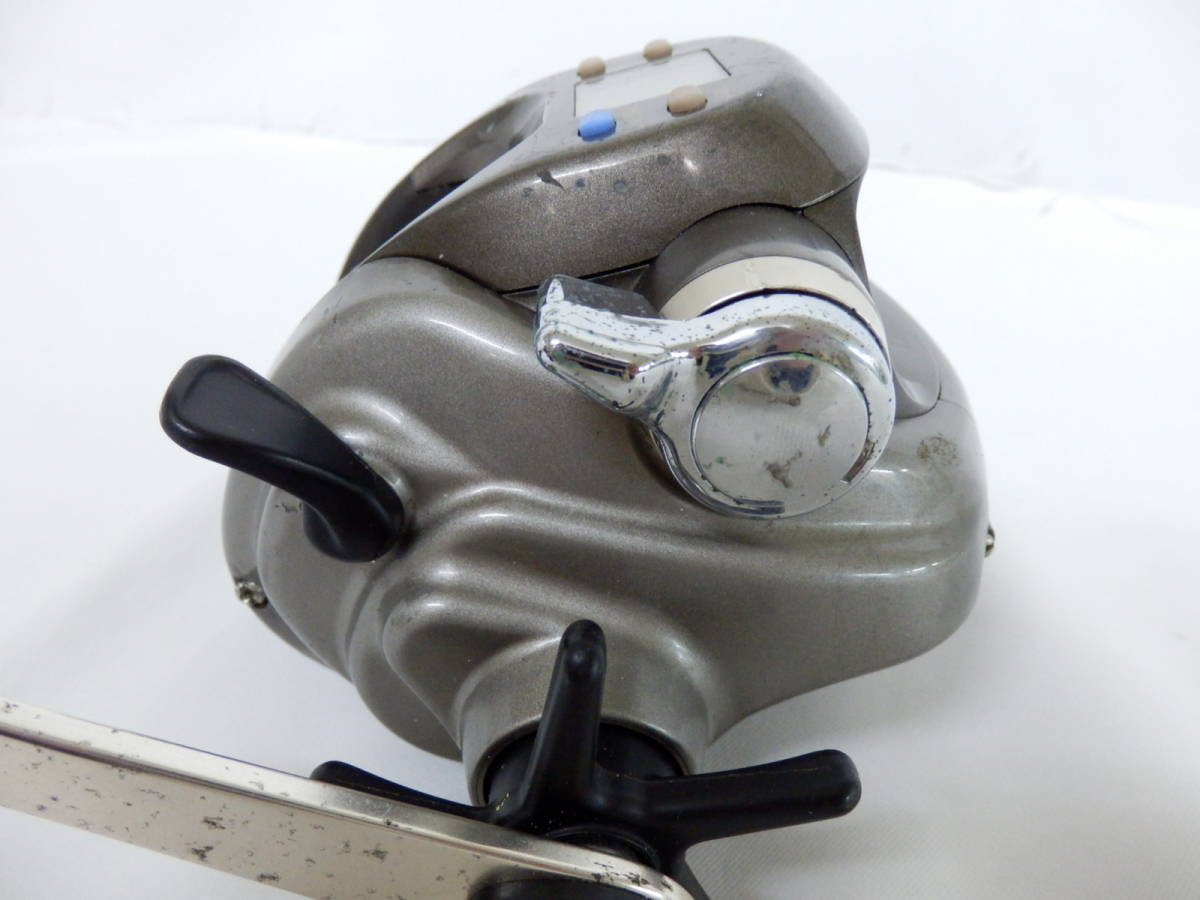 124D631B♪ DAIWA TANACOMBULLS 600W ダイワ タナコンブル 電動リール