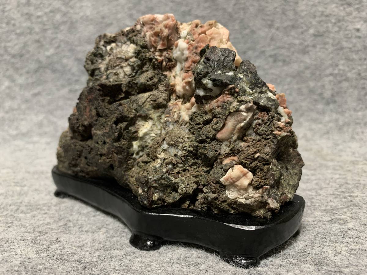 菊花石 根尾 銘：夢幻菊 ピンク・白キバも見えるサバ花 水石 盆石 鑑賞