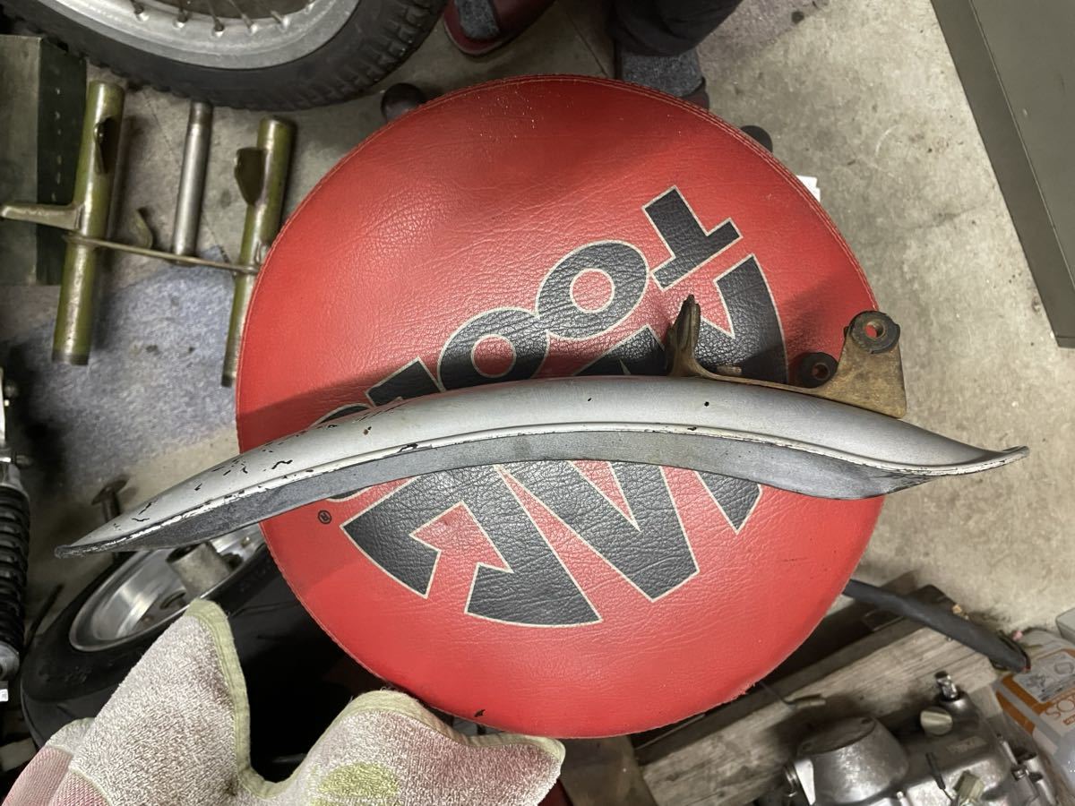 スズキ　ミニクロ50 75 フロントフェンダー