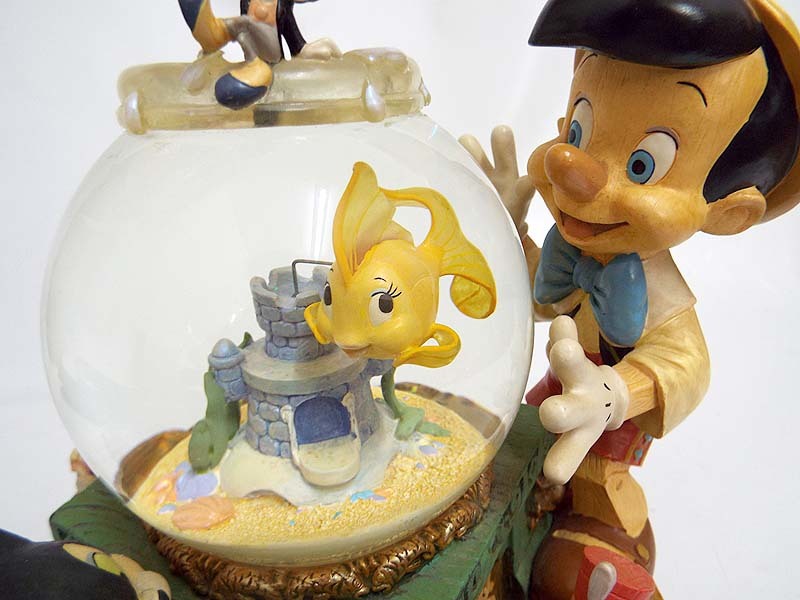 ピノキオ スノードーム ディズニー EXCLUSIVE Disney グローブ 希少