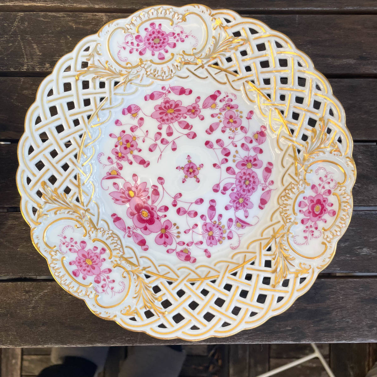 マイセン】インドの華リッチピンク透かしプレート1級品 マイセン