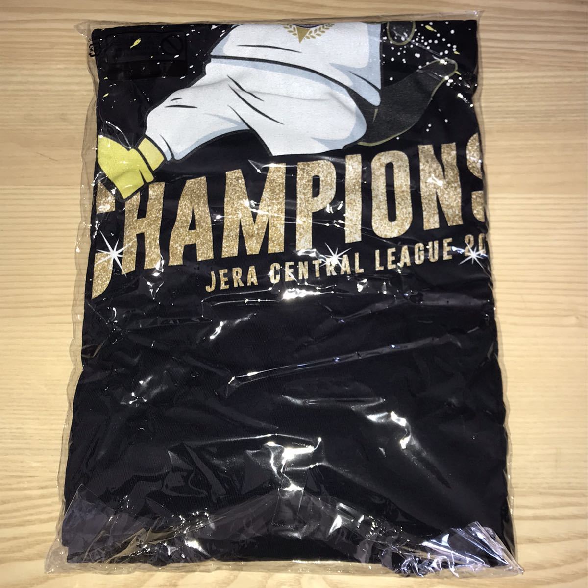 【受注生産品】Lサイズ 新品未開封 2021 東京ヤクルトスワローズ 優勝記念 ビールかけ つば九郎 Tシャツ 村上 山田哲人 高津 奥川 ウェア_4