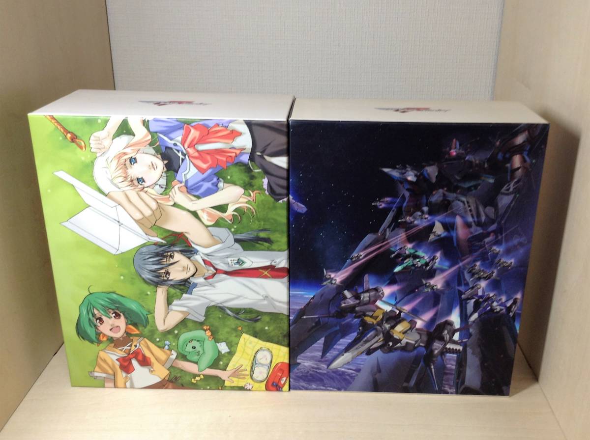 □送料無料□ Blu-ray マクロスF TV版 全9巻 / 劇場版 全2巻セット