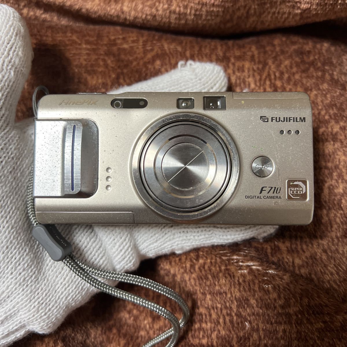 J3】 FUJIFILM フジフィルム FinePix F710 コンパクトデジタル