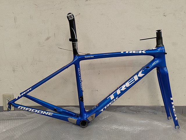 □ ○ 1円スタート売切り!! ○ ジャンク TREK MADONE 6.9 FS 2011 size