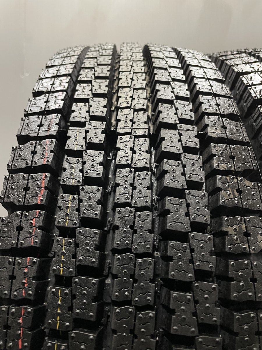 札幌発 引取OK 未走行 TOYO M929 リトレッド 再生タイヤ 225/80R17.5 123/122L 17.5インチ トラックタイヤ スタッドレス 6本 4t (VTM743) クレジットカード QRコード決済可能 札幌発 引取OK 未走行 TOYO M929 リトレッド 再生タイヤ 225/80R17.5
