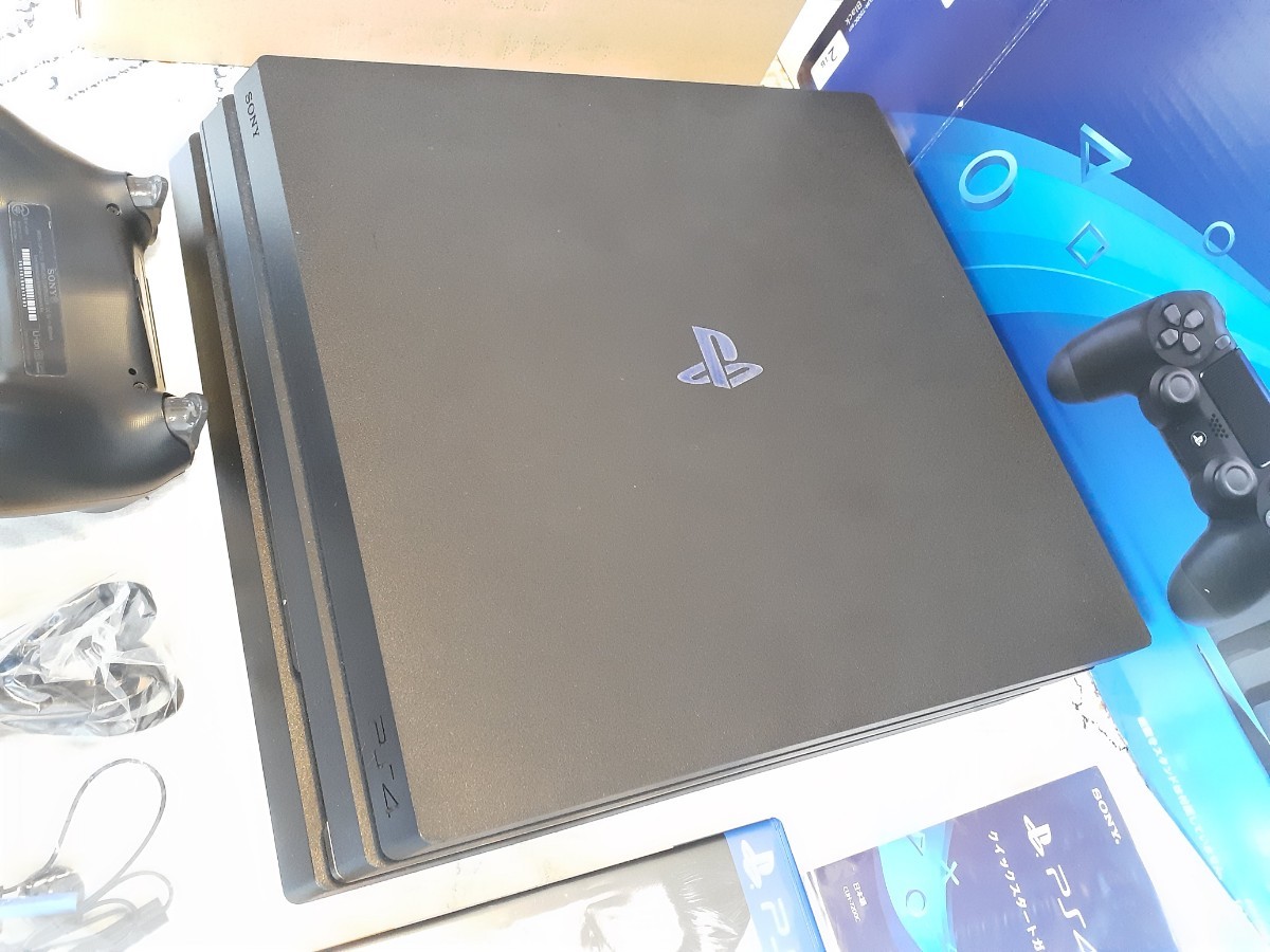 2TB 美品 付属品完備 PS4Pro 最終タイプ CUH-7200C 完品 龍が如く 極 