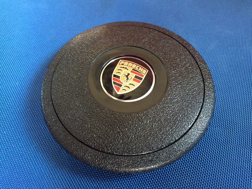 ポルシェホーンボタン 未使用）ポルシェMOMO 純正ホーンボタン