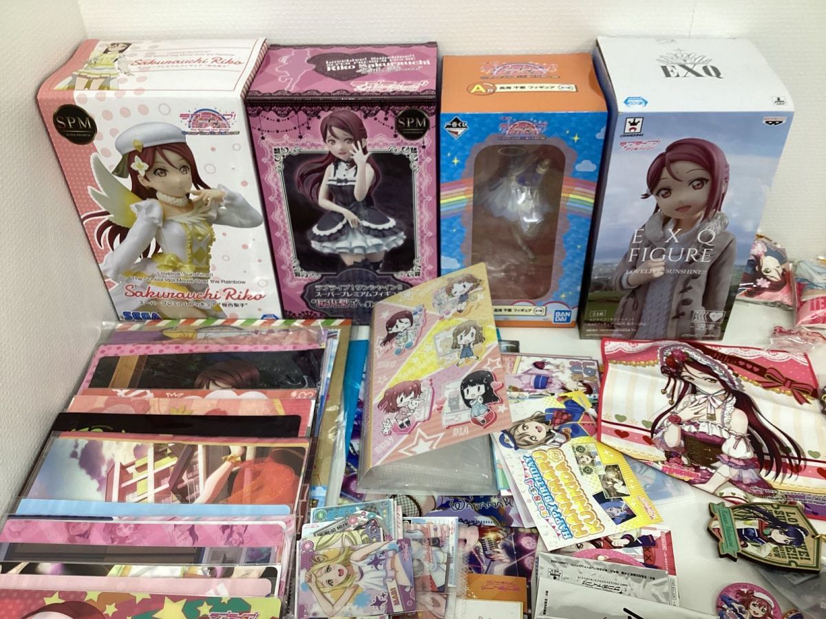 Free! フィギュア　アクキー　ラバスト 缶バッジ　ポーチ　バッグ　まとめ売り 現状】 ラブライブ グッズ まとめ売り 缶バッジ クリアファイル