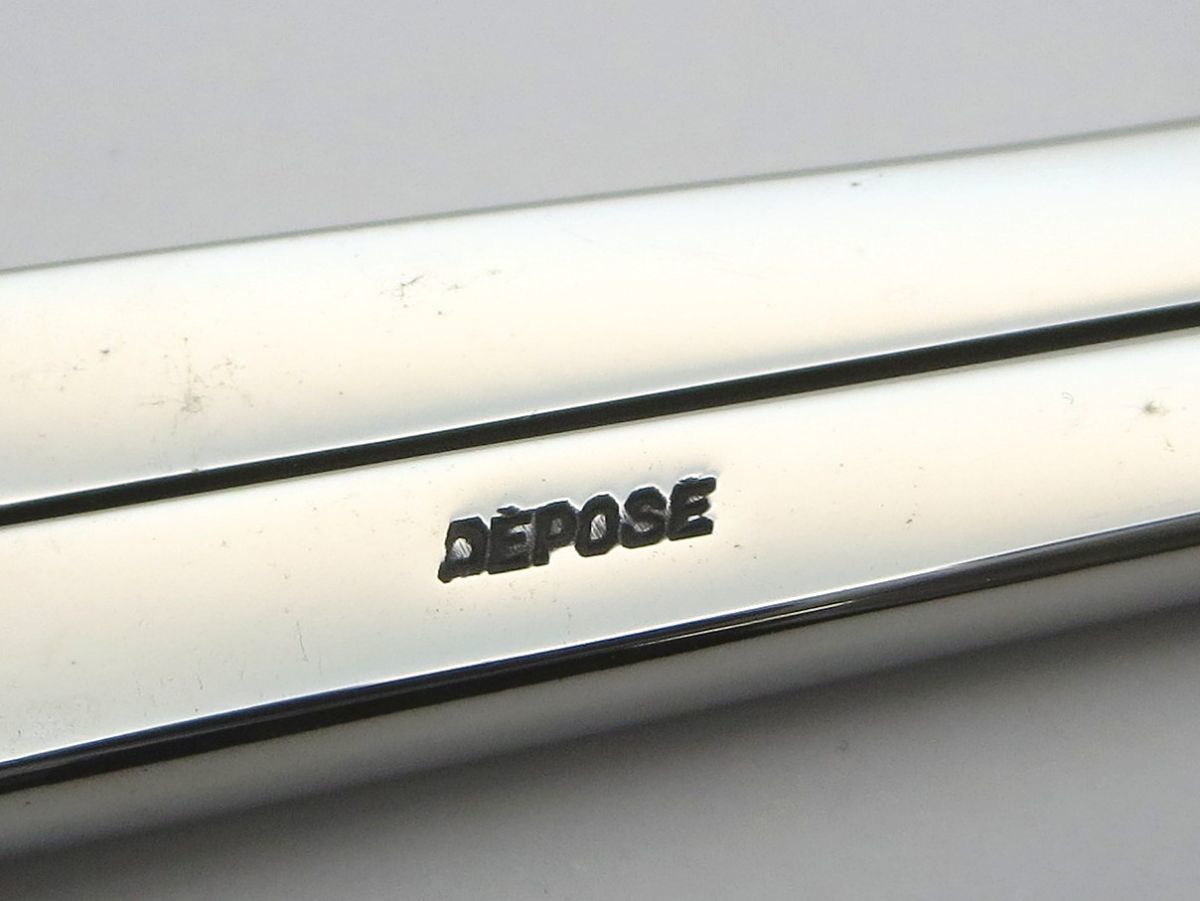 ダビドフ 打ち出そ シガーカッター DEPOSE