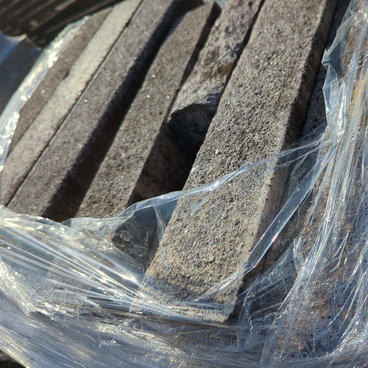 御影石縁石サイズミックス33本　お引き取り限定