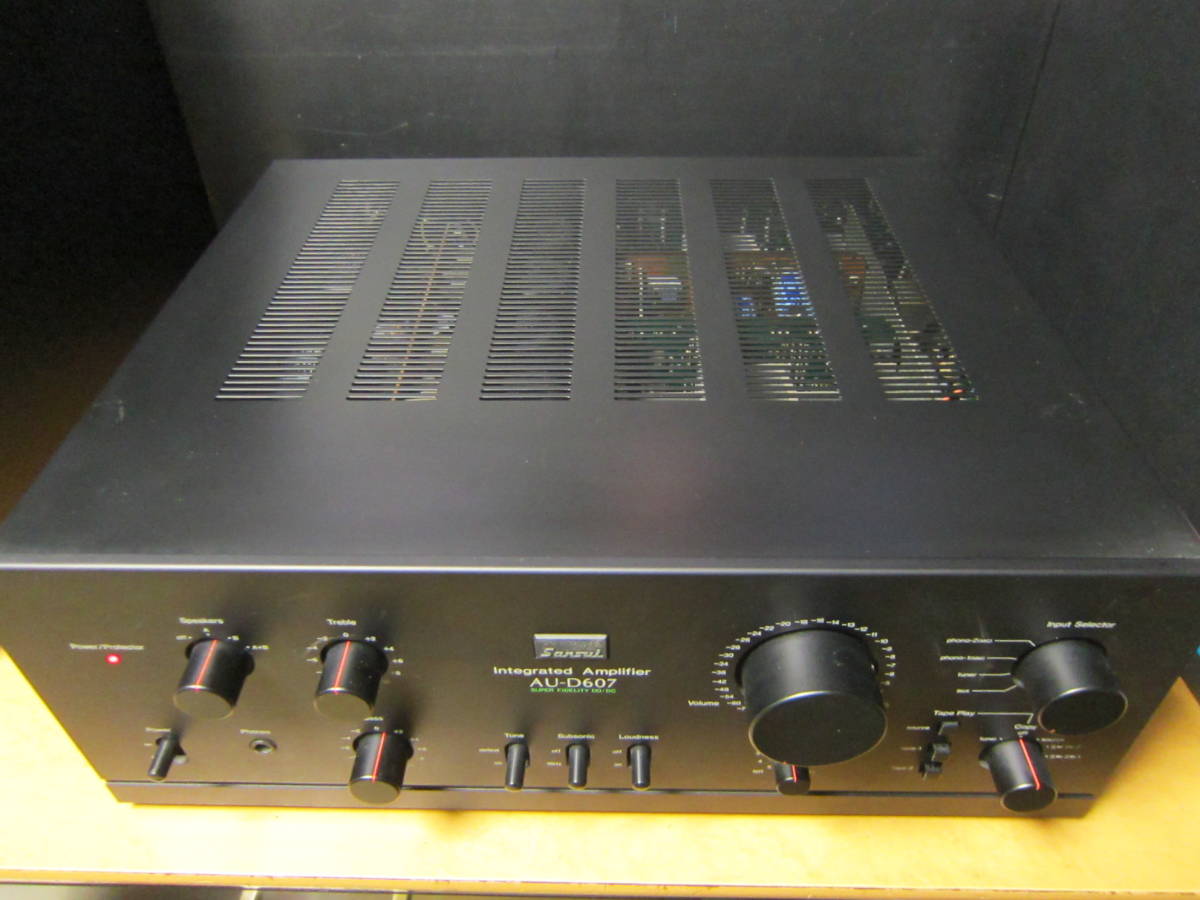 サンスイ AU-D607 通電しますが音が出ません ジャンク出品
