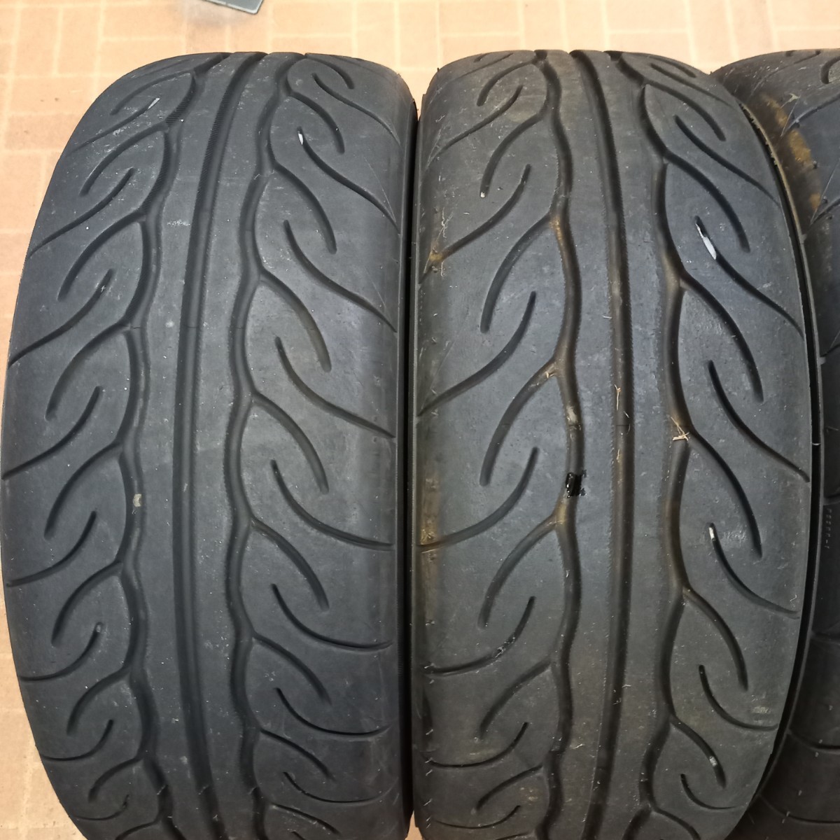YOKOHAMA ADVAN NEOVA AD08R 185/60R14 82H 2020年製 8分山 中古